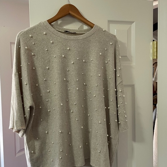SOLD Zara Trafaluc Soft Touch Faux Pearl Sweater - Picture 2 of 4